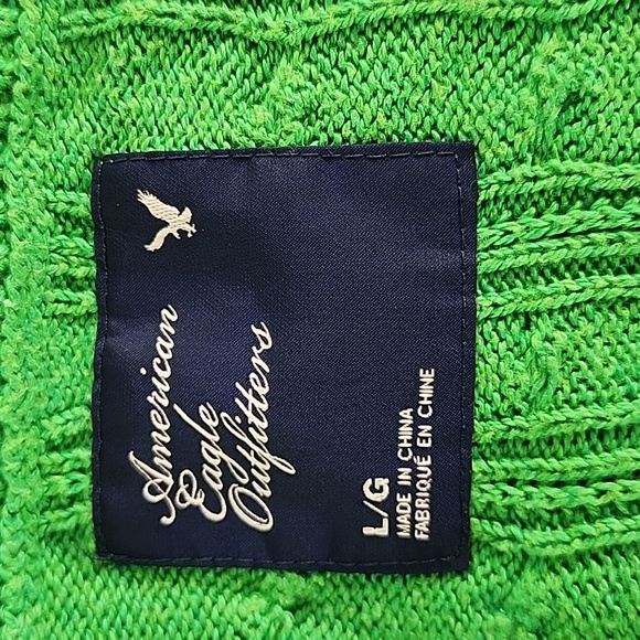 American Eagle Kelly Green cable knit deep vneck slim fit sweater Size Large - Picture 4 of 5